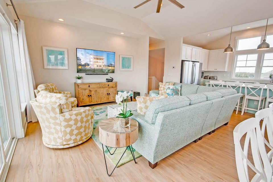 Surf-or-Sound-Realty-Ocean's-10-903-Great-Room-4