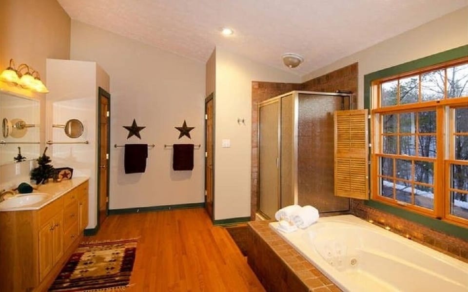 Luxury Master Bath with Jetted Tub and Separate Shower