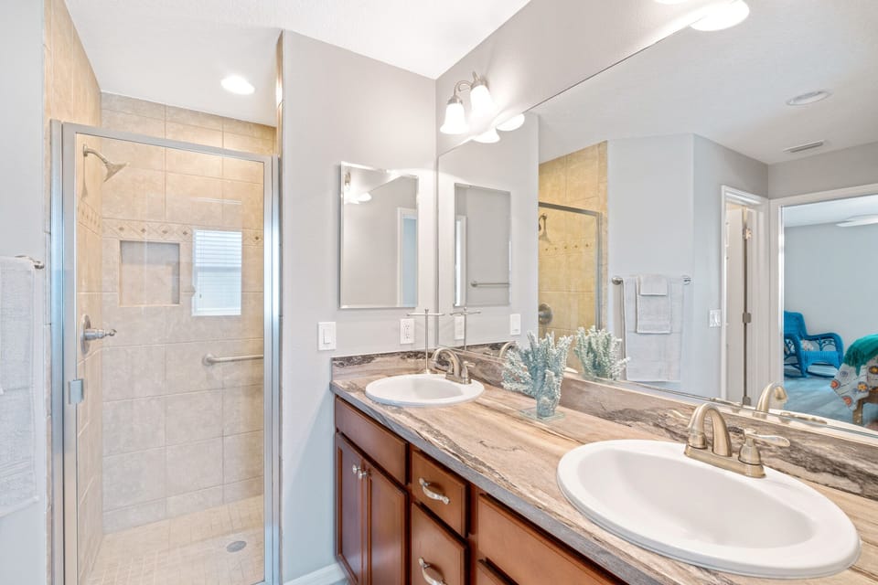 Primary bath