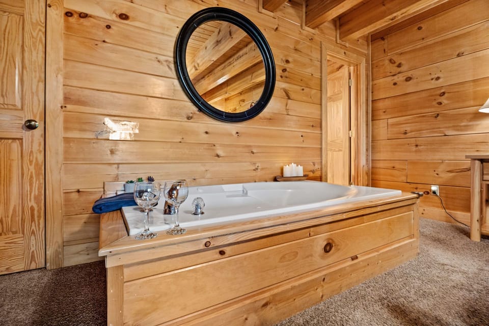 B/R Jacuzzi