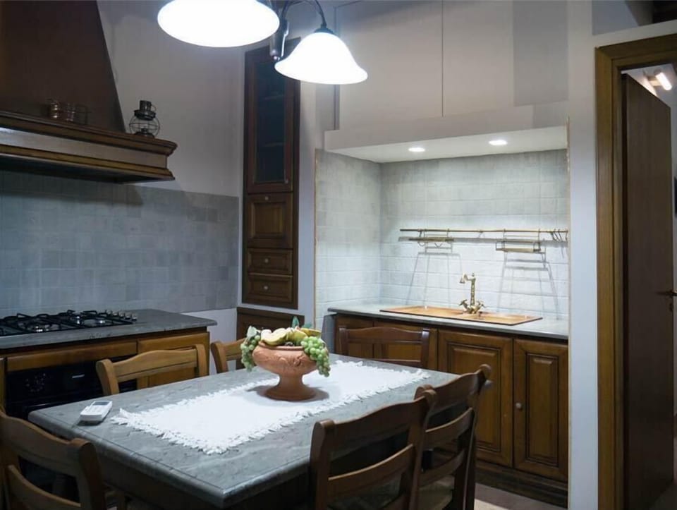 Apartment, 1 Bedroom | Private kitchen