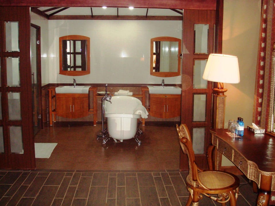 In-room safe, desk, iron/ironing board, free WiFi