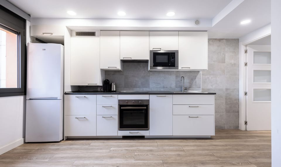 Apartment, 2 Bedrooms | Private kitchen | Full-size fridge, microwave, oven, stovetop
