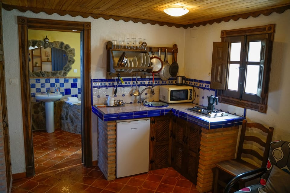 Basic Bungalow, 1 Bedroom | Private kitchen