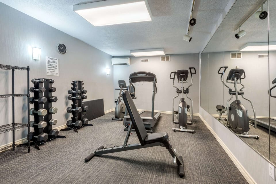 Quality Inn & Suites - Toronto West Hotel in Brampton