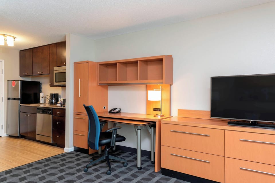In-room safe, iron/ironing board, free WiFi, bed sheets