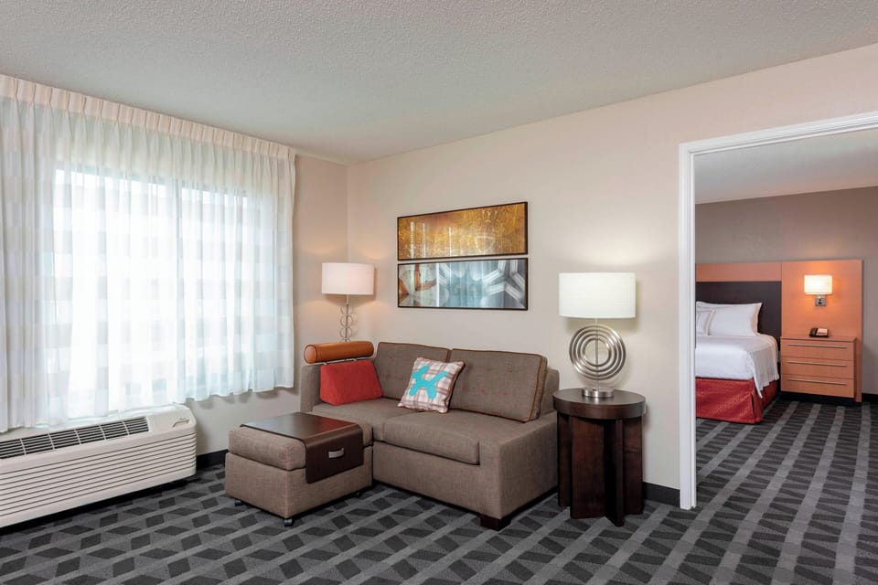 In-room safe, iron/ironing board, free WiFi, bed sheets