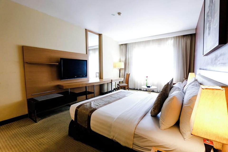 Grand Double Room | In-room safe, desk, blackout drapes, soundproofing