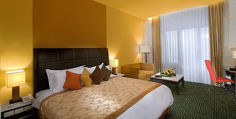 In-room safe, desk, blackout drapes, free WiFi