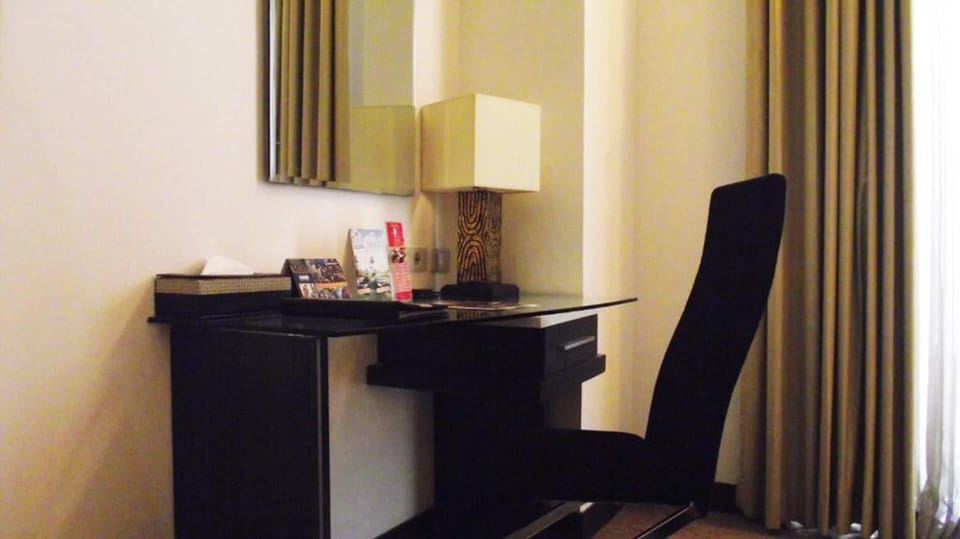 In-room safe, desk, blackout drapes, free WiFi