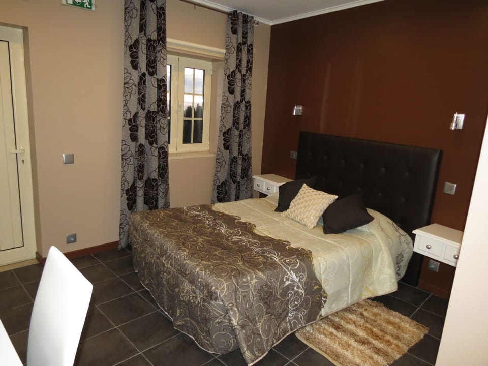 Double Room | Soundproofing, free WiFi, bed sheets