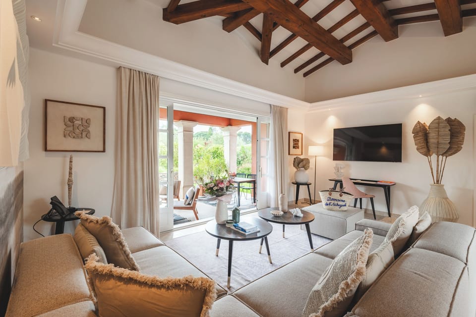 Villa | Living area | Flat-screen TV