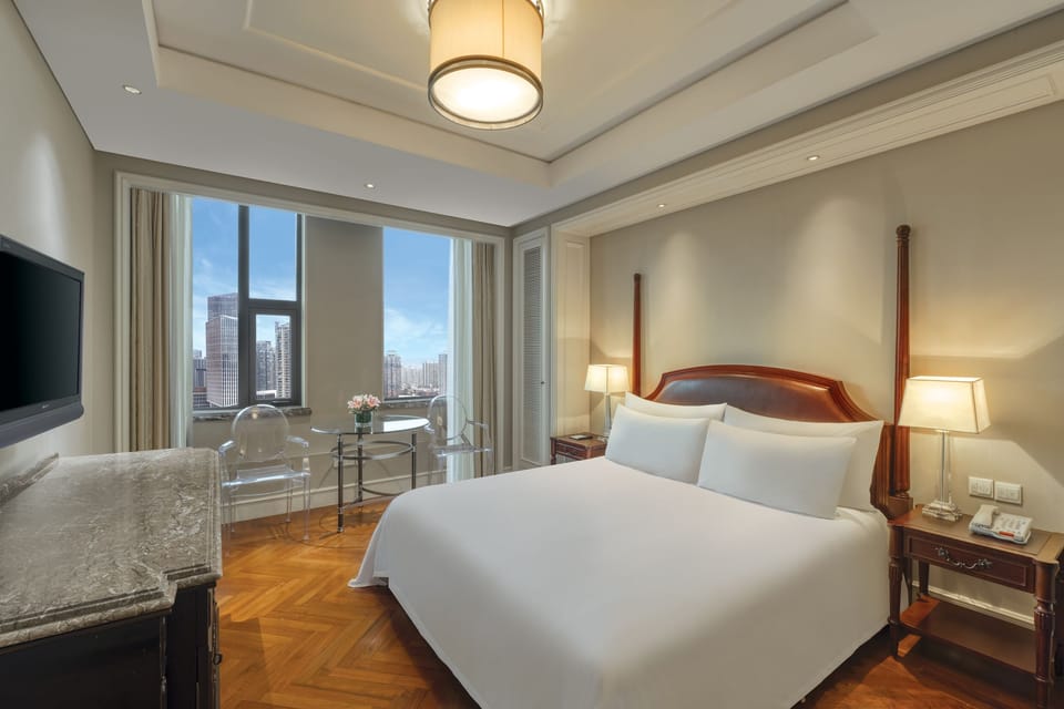 Standard King Room | Premium bedding, down comforters, in-room safe, desk