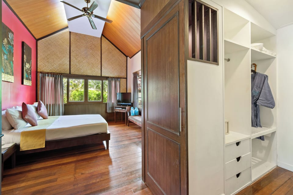 Deluxe Bungalow  | In-room safe, WiFi (free)