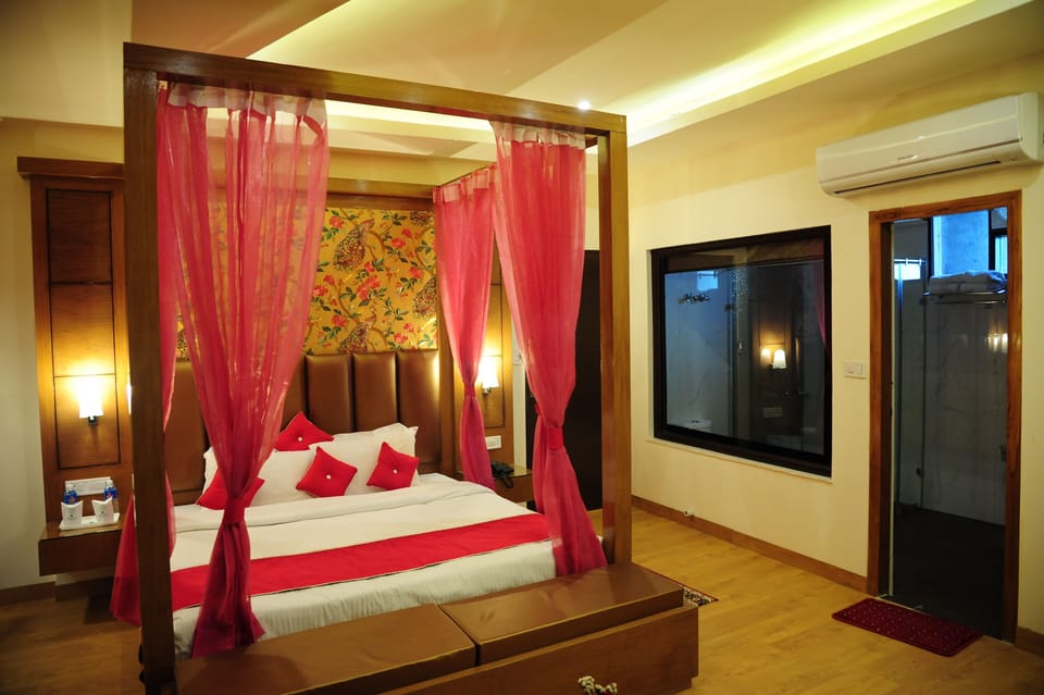 Suite | Desk, soundproofing, WiFi (free)