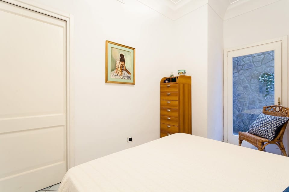 House | 3 bedrooms, desk, iron/ironing board, free WiFi
