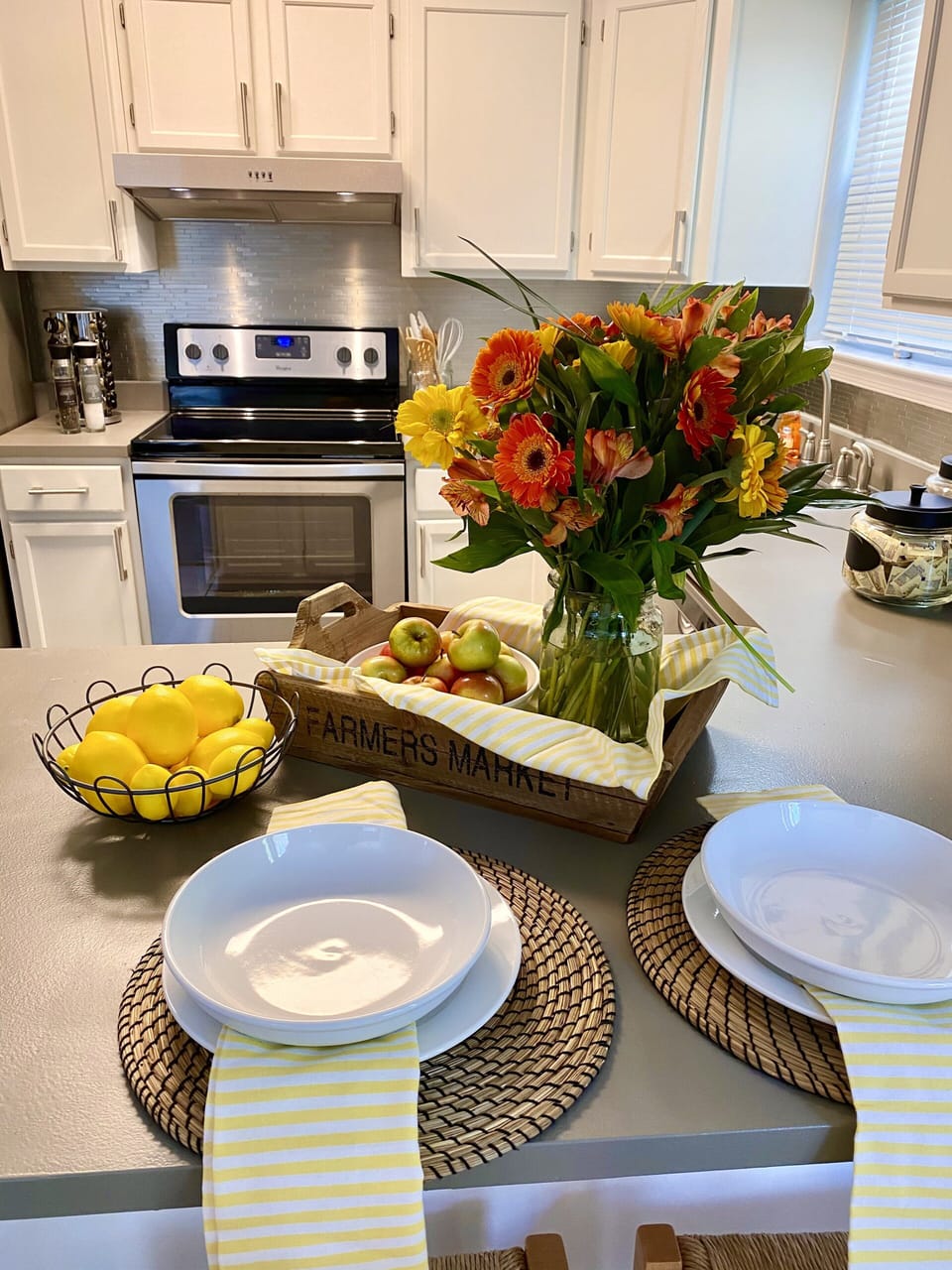 Well appointed Kitchen great for staying in and whipping something up...