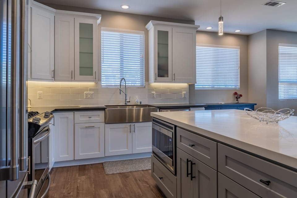 Super Clean and Modern Decor, top notch!