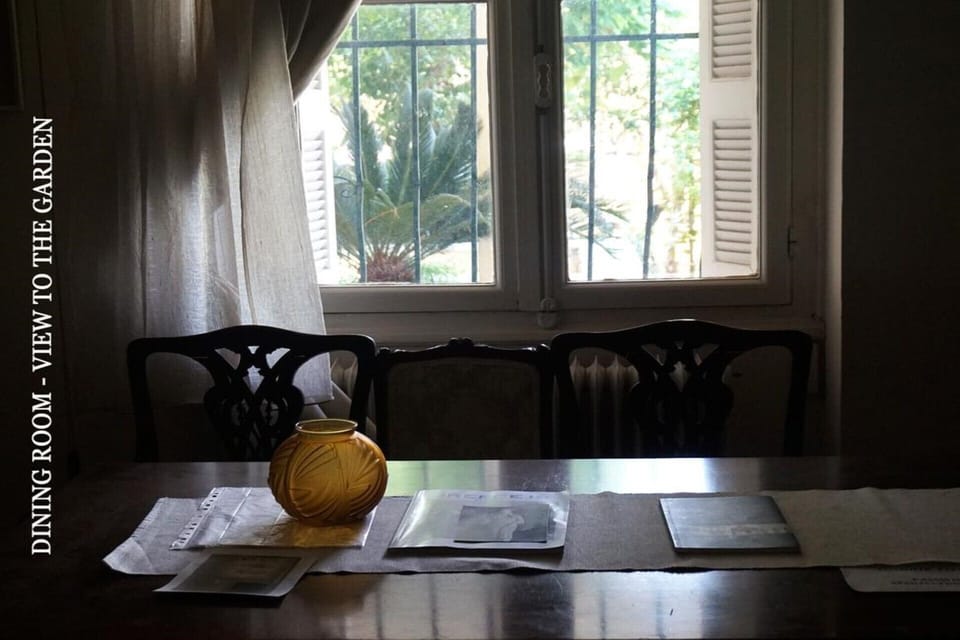 Study or dinning room. View to the garden