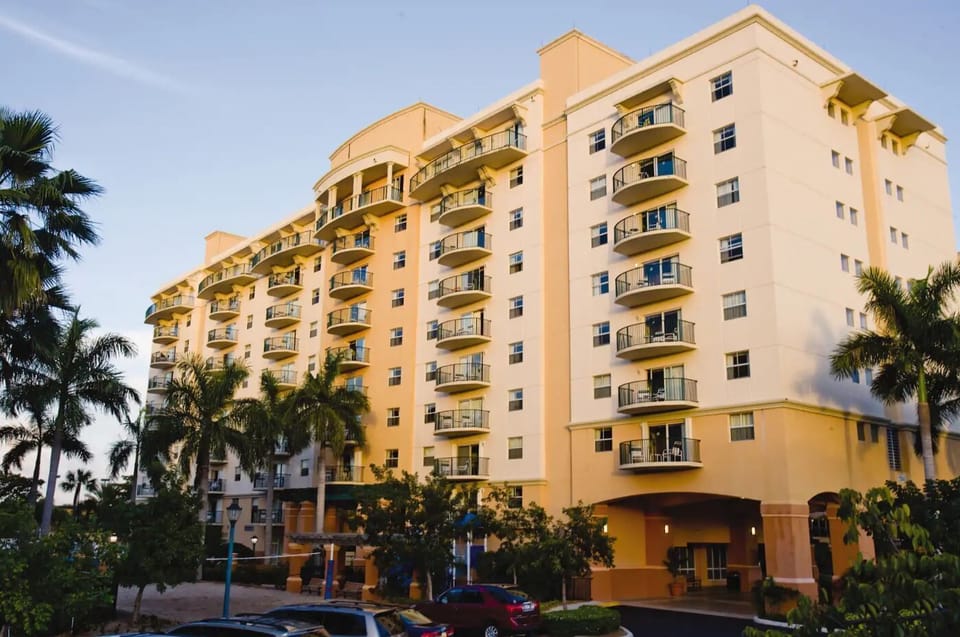 Building Exterior (Street View)