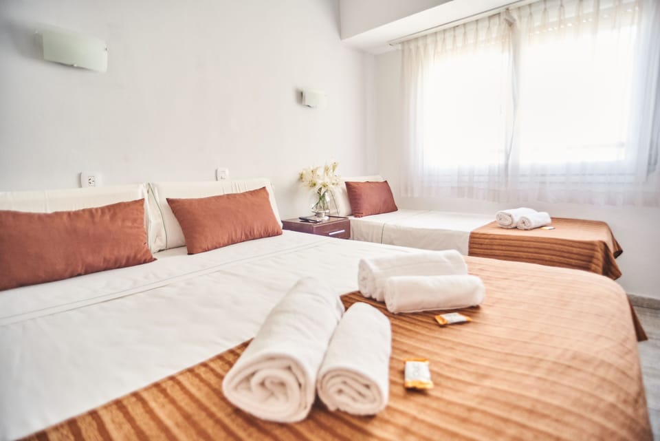 Triple Room | Internet, bed sheets