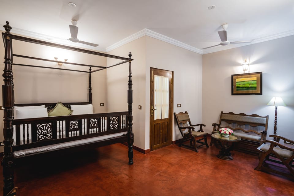 Suite | Soundproofing, rollaway beds, free WiFi, bed sheets