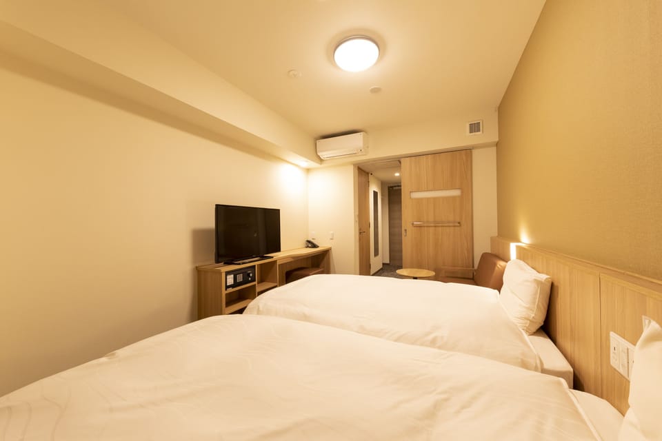 Down comforters, in-room safe, desk, laptop workspace