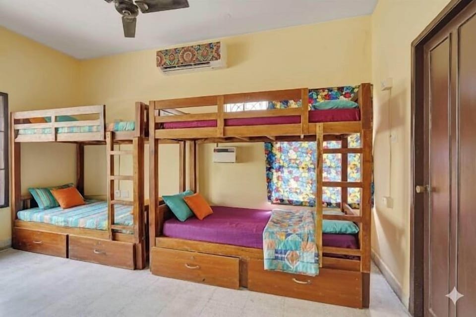 In-room safe, individually furnished, iron/ironing board, free WiFi