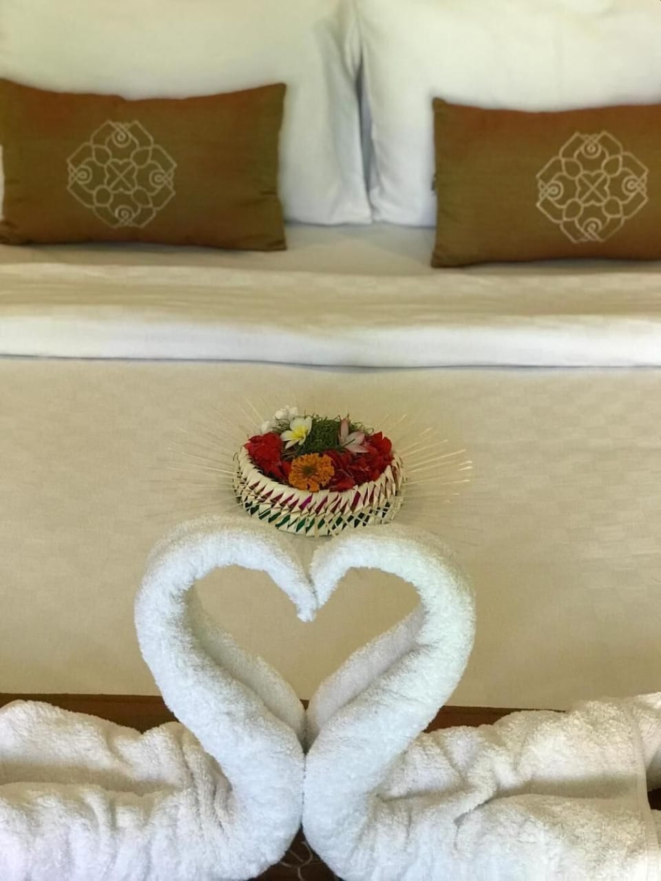 In-room safe, individually decorated, iron/ironing board, free WiFi