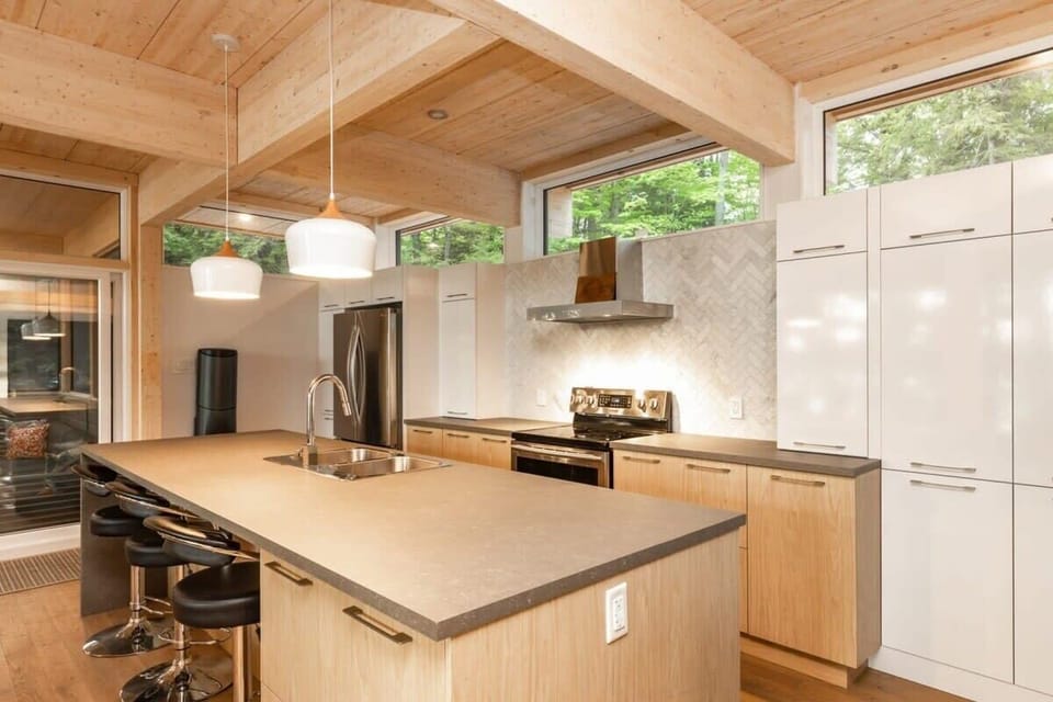 Kitchen with a beautiful eating space.