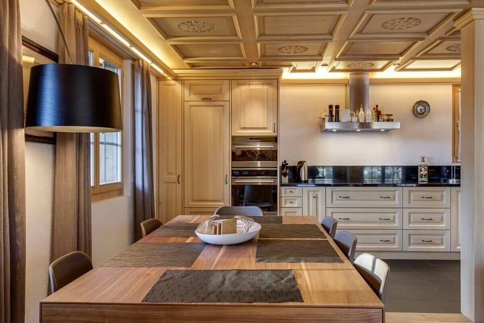 dinning table 