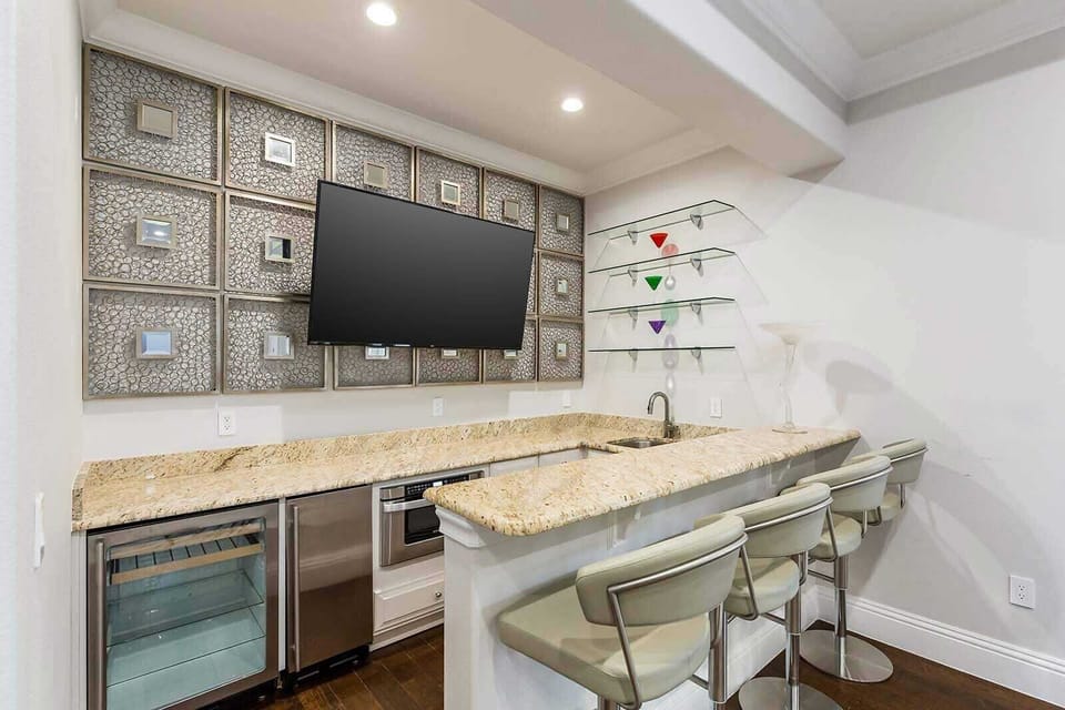 Loft on Second Floor with Bar & Pool Table