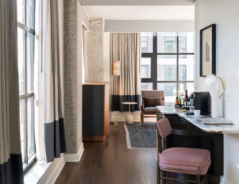Junior Studio Suite, 1 King Bed | In-room safe, blackout drapes, iron/ironing board, free WiFi