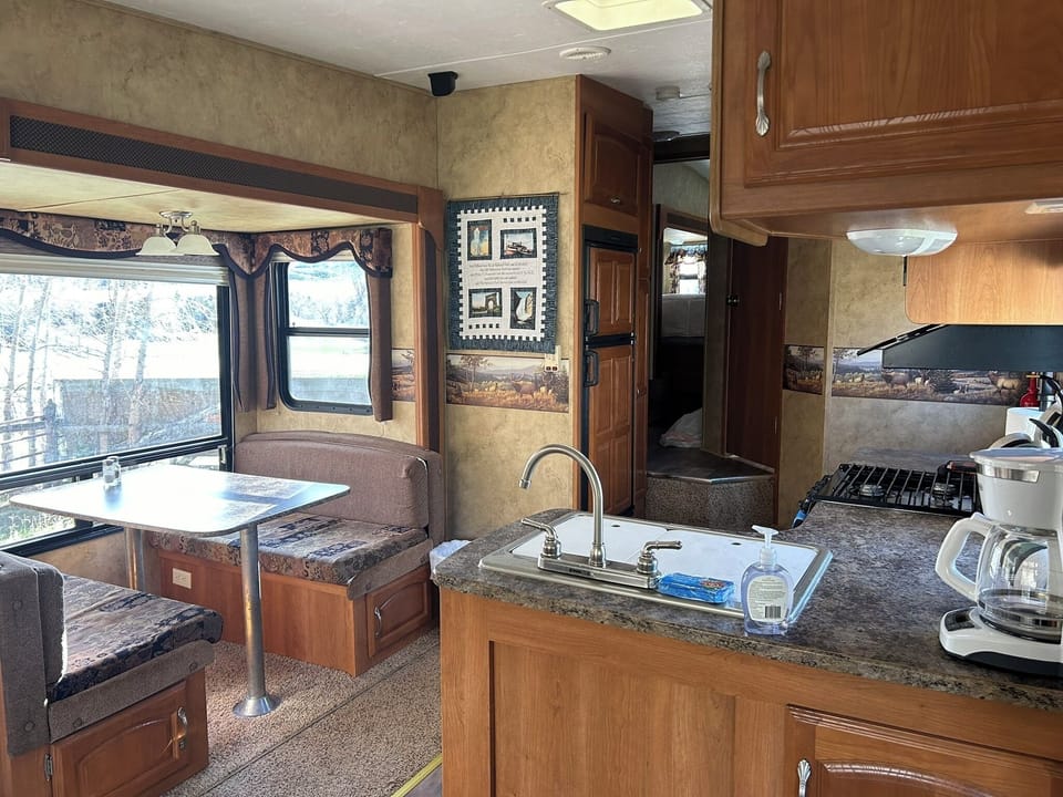 Kitchen/dining