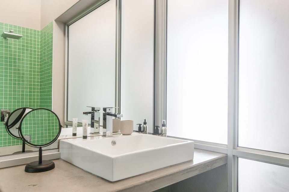 Double Room | Bathroom sink