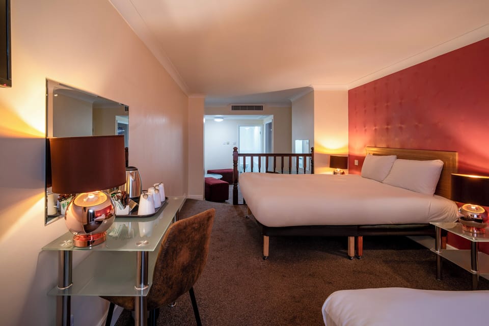 Superior Double Room | In-room safe, desk, iron/ironing board, free WiFi