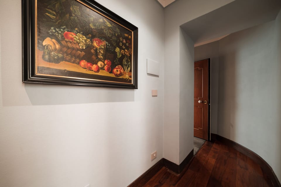 Free minibar, in-room safe, desk, laptop workspace