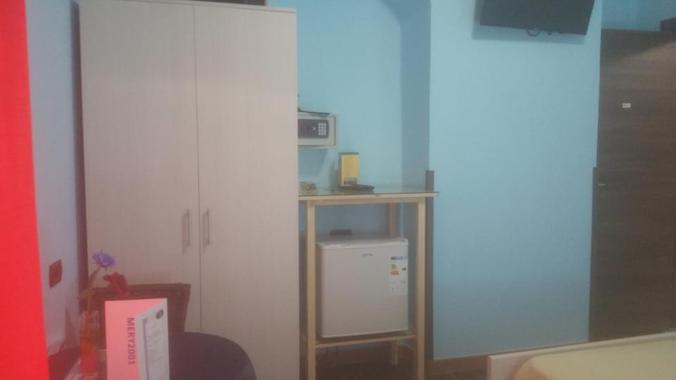 Minibar, in-room safe, blackout drapes, soundproofing