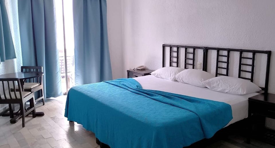 Standard Room | Iron/ironing board, bed sheets