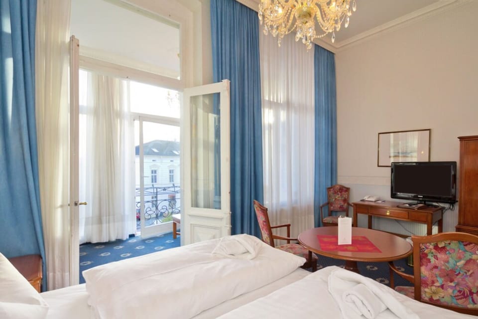 Double Room, Lanai | Premium bedding, in-room safe, blackout drapes, soundproofing