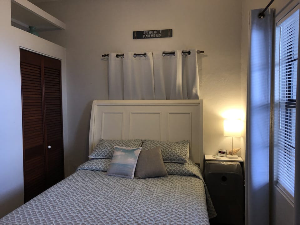 Bedroom with en-suite bathroom