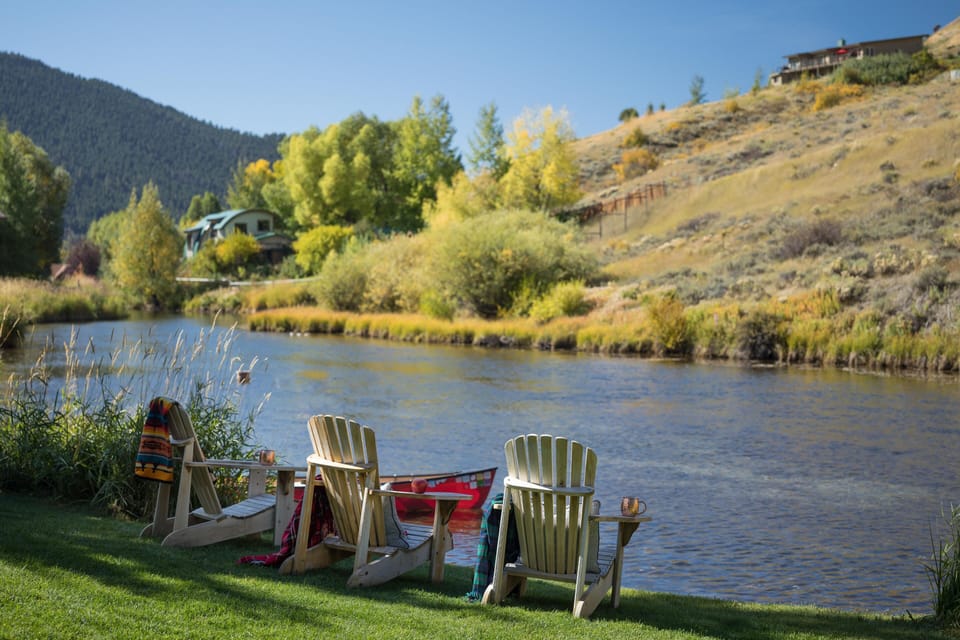 Shared outdoor seating