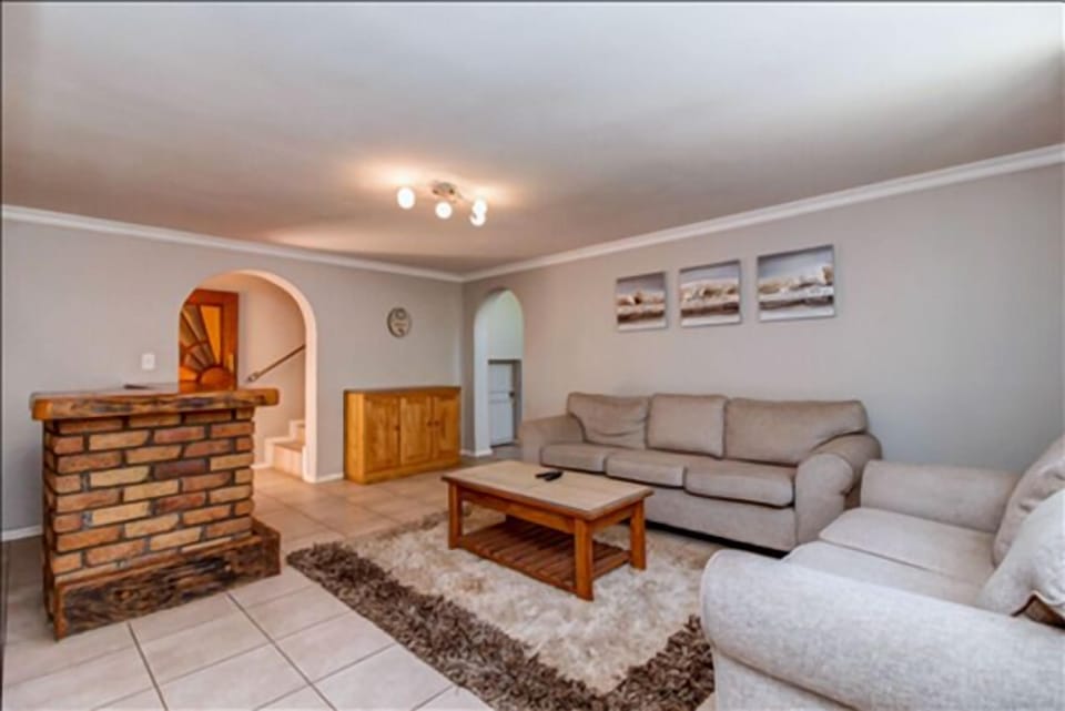 Apartment (Lodge 10) | Living room | TV