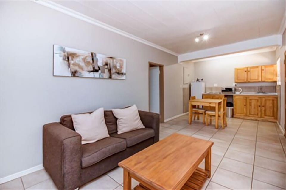 Apartment (Lodge 10) | Living area | TV