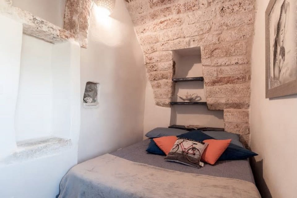Apartment, 1 Bedroom, Non Smoking | Desk, bed sheets