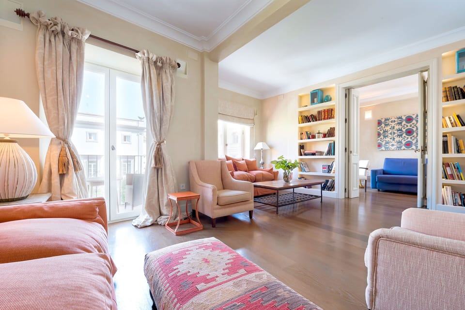 Apartment (2 Bedrooms) | Living area | 32-inch TV with cable channels