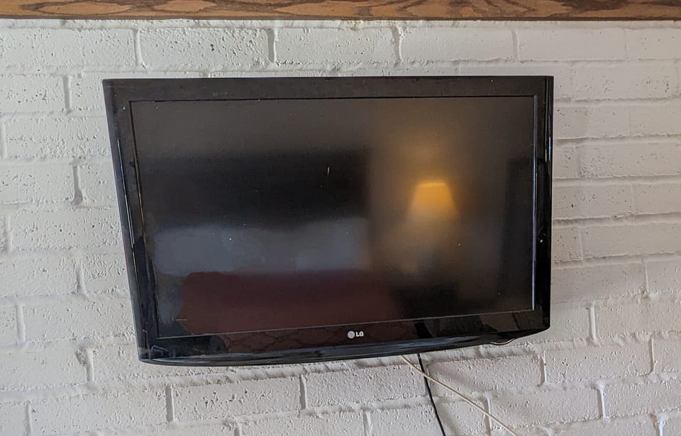 Desk, iron/ironing board, rollaway beds, free WiFi