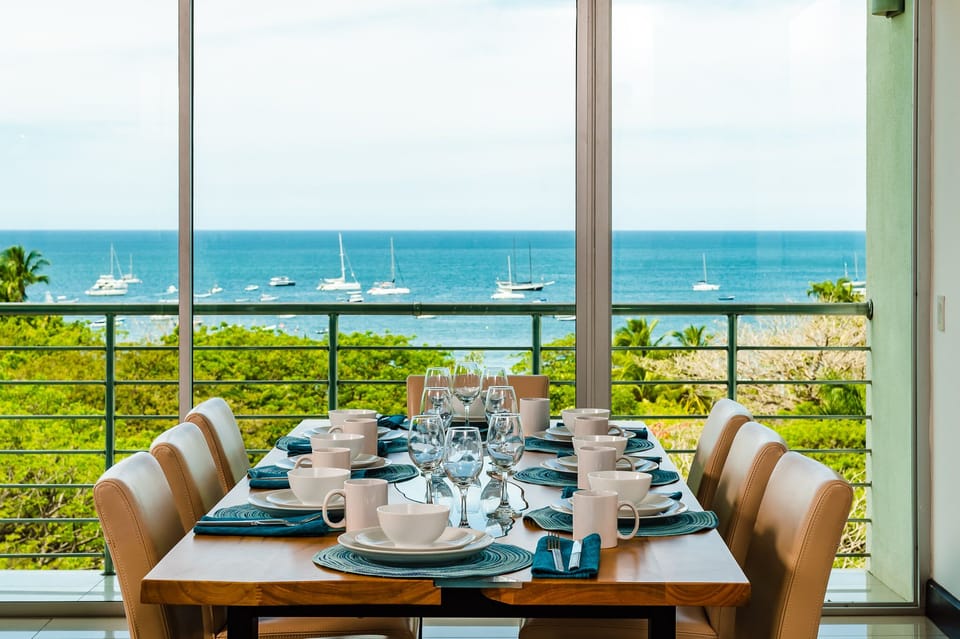 Enjoy your meals looking the spectacular Tamarindo Bay