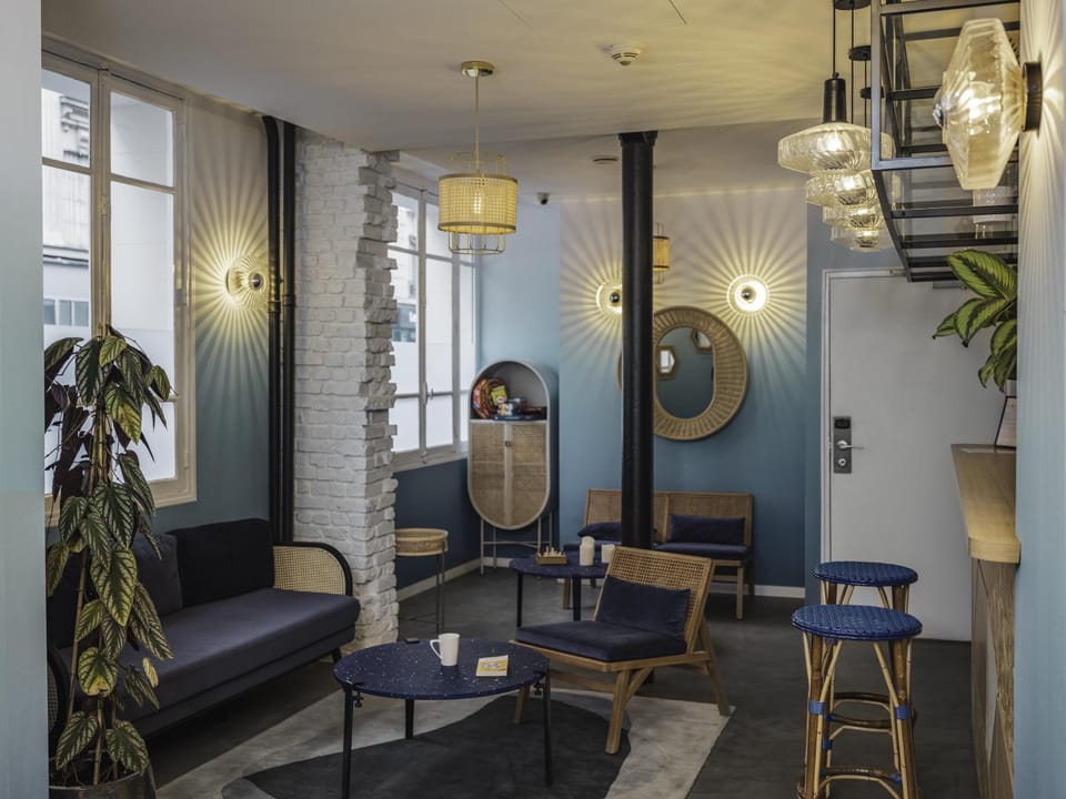 Premium bedding, pillowtop beds, desk, soundproofing