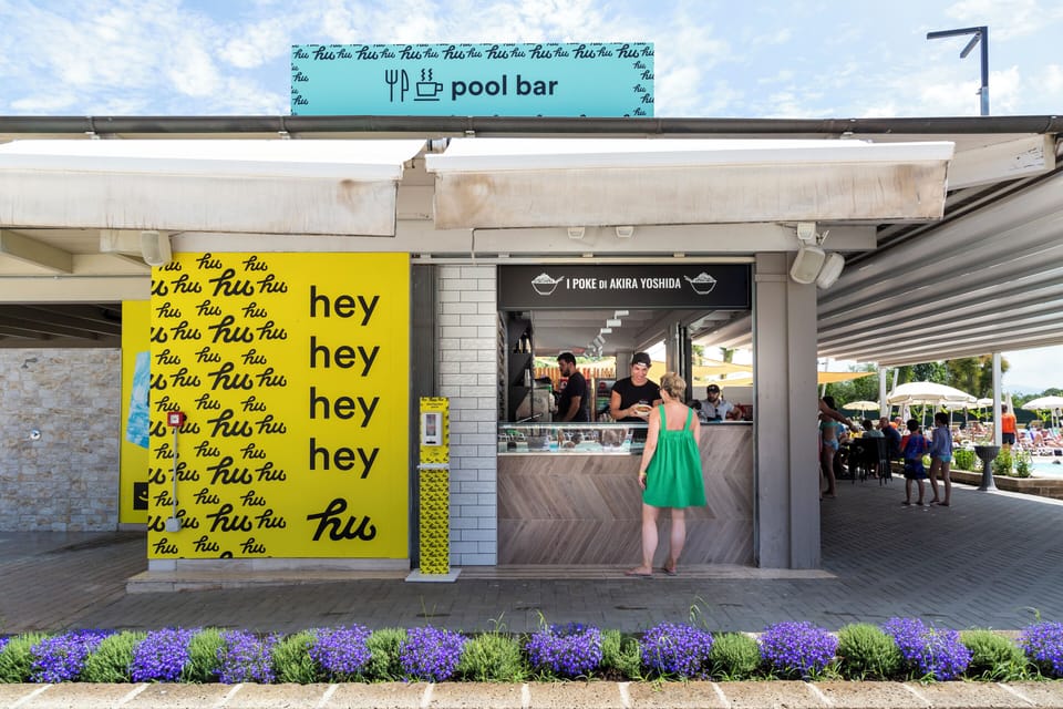 Poolside bar